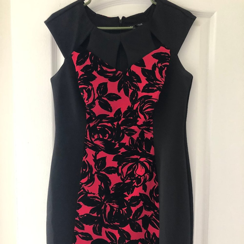 Formal Sleeveless dress